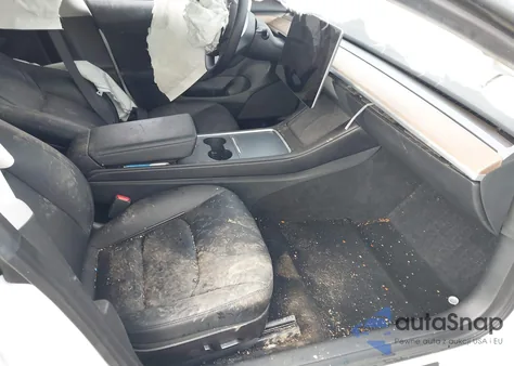 2023 Tesla Model 3 Performance Dual Motor All-Wheel Drive z USA, uszkodzony, nr VIN 5YJ3E1EC0PF492452